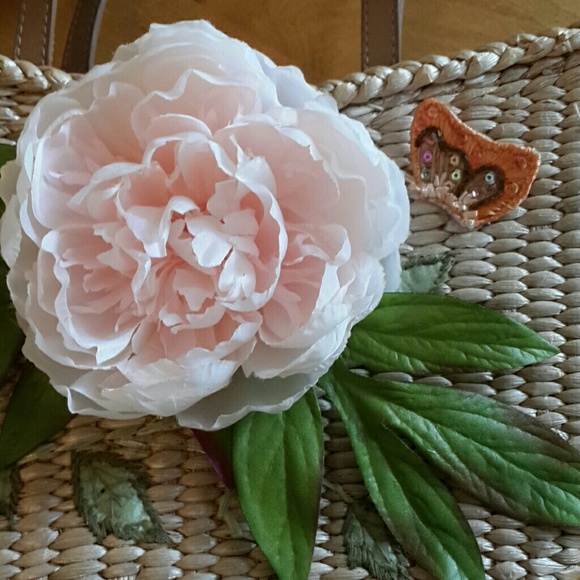 Cappelli Straw Peony Purse - Picture 3 of 7